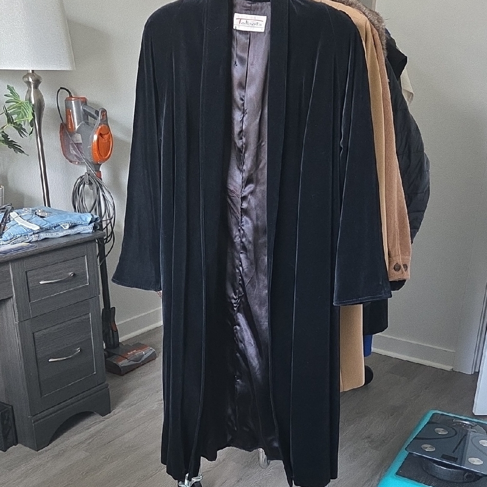 Talbots Black Velvet Women's Cape